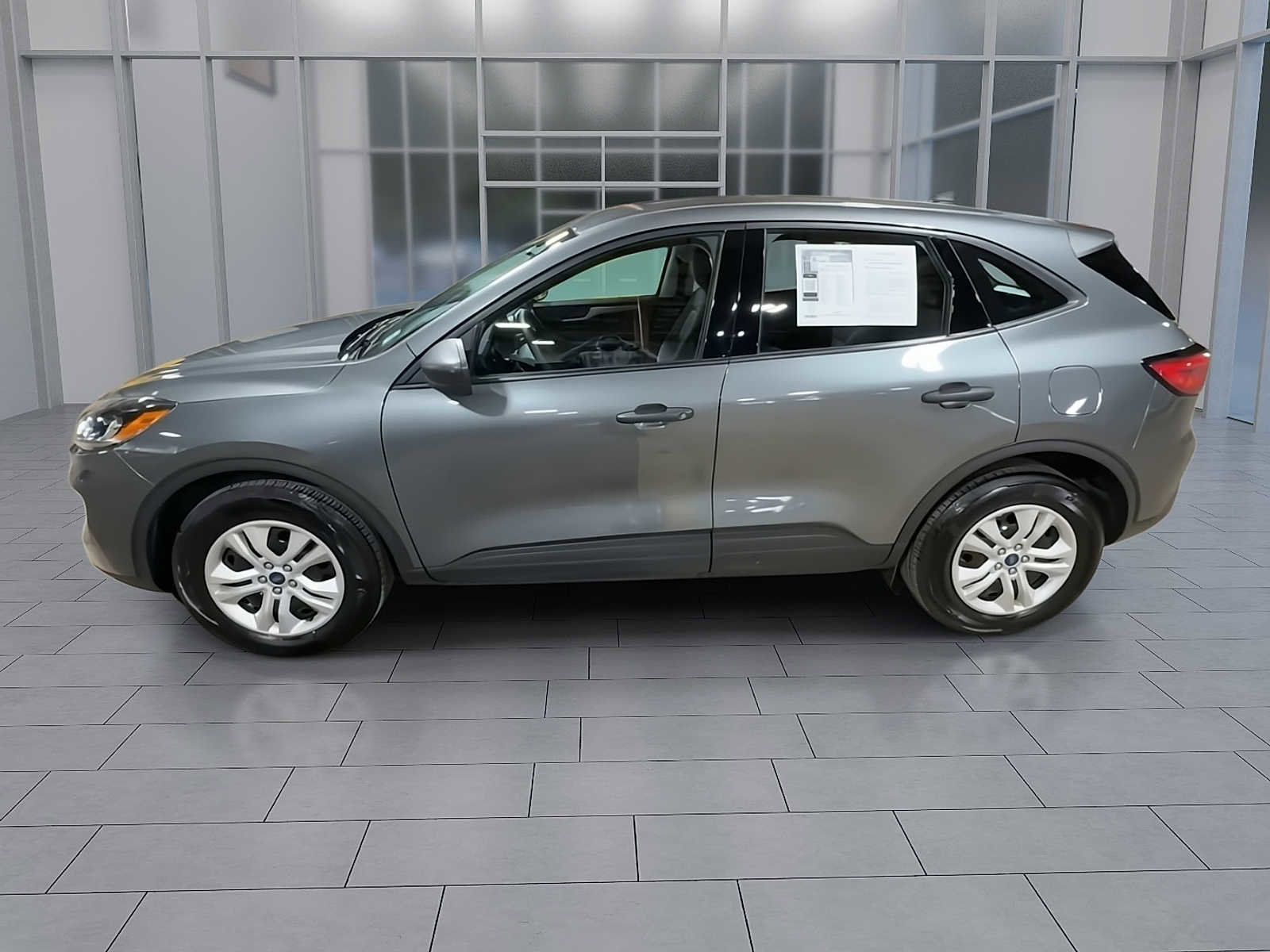 Used 2022 Ford Escape S image 5