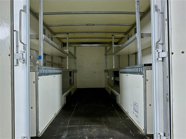 Used 2024 Isuzu NPR image 27