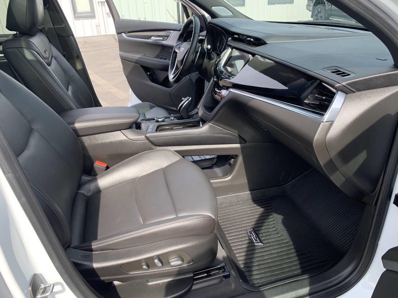 Used 2023 Cadillac XT6 Sport image 35