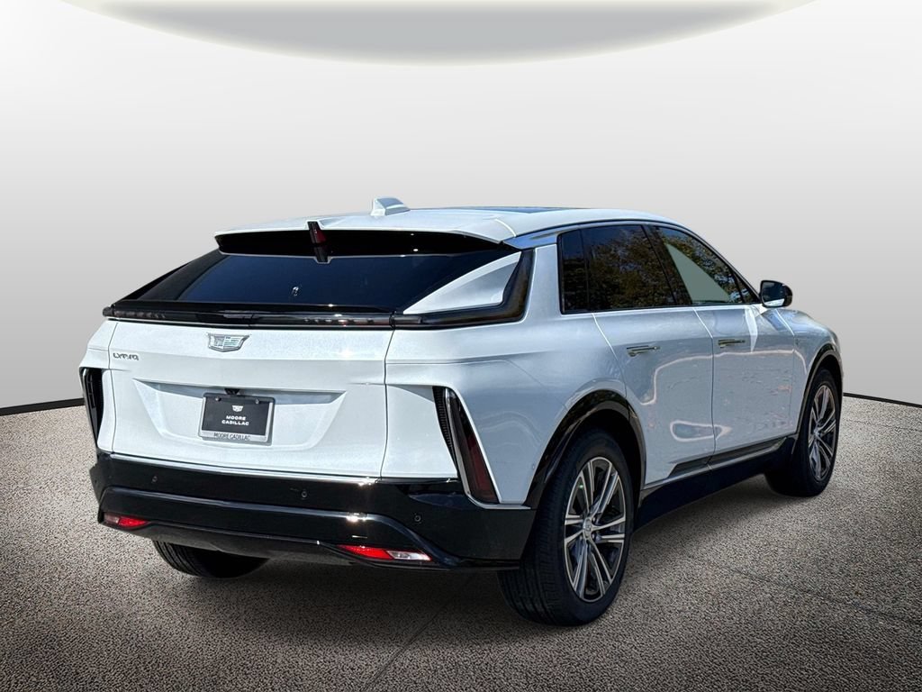 New 2027 Cadillac Lyriq Luxury RWD image 2