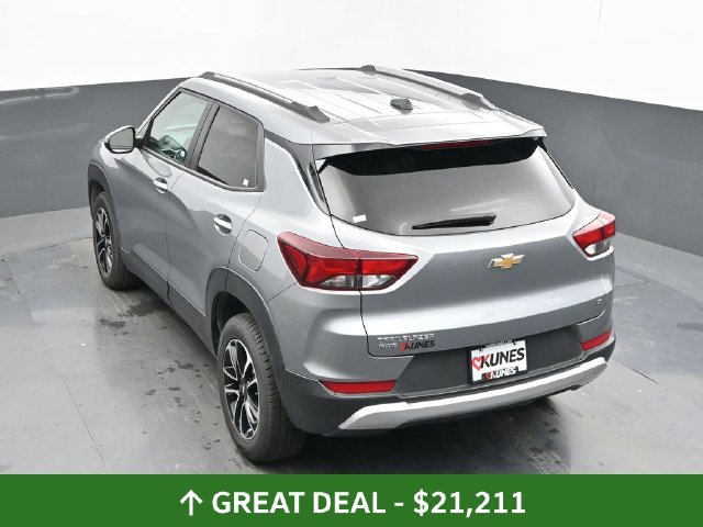 Used 2025 Chevrolet TrailBlazer LT AWD/4WD image 44