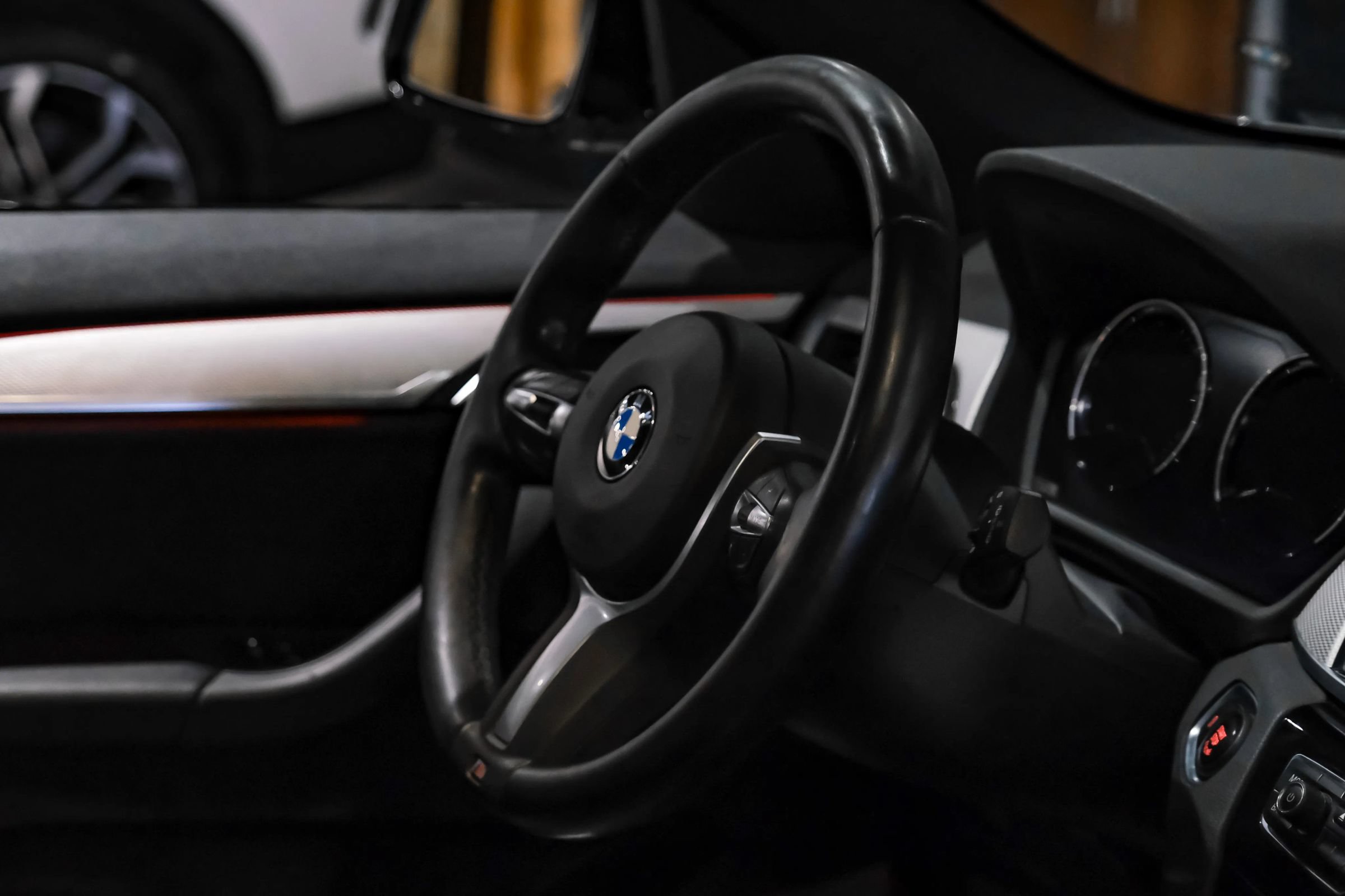 Used 2019 BMW X1 sDrive28i w/ M Sport Package FWD image 11