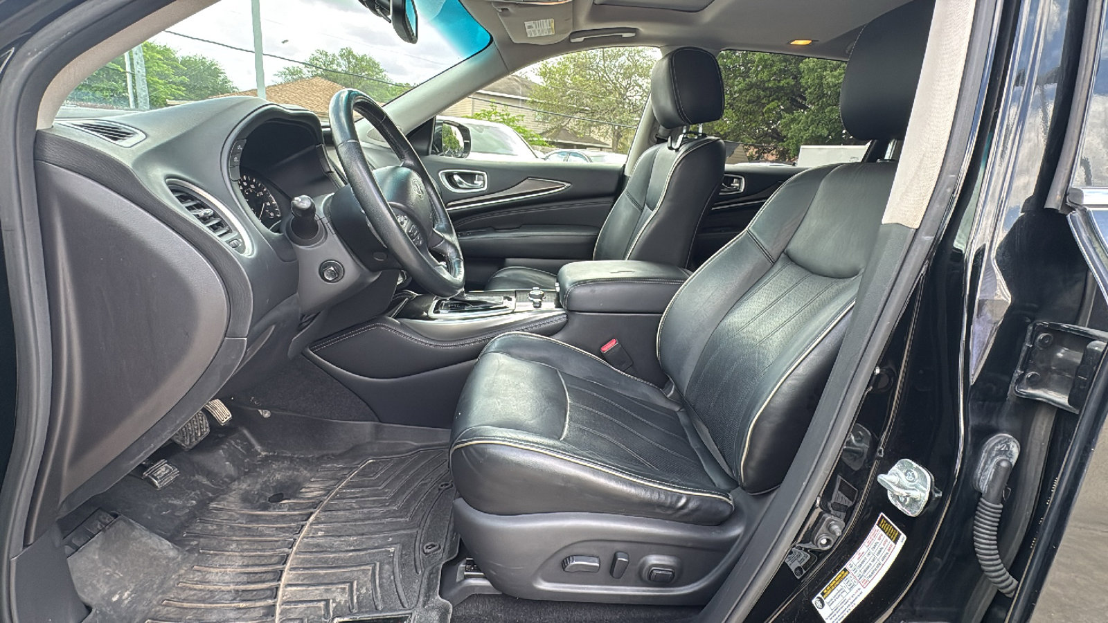 Used 2016 INFINITI QX60 AWD w/ Premium Plus Package image 9