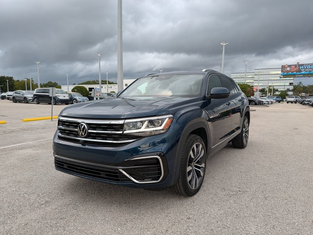 Certified 2023 Volkswagen Atlas Cross Sport SEL Premium R-Line AWD/4WD image 2