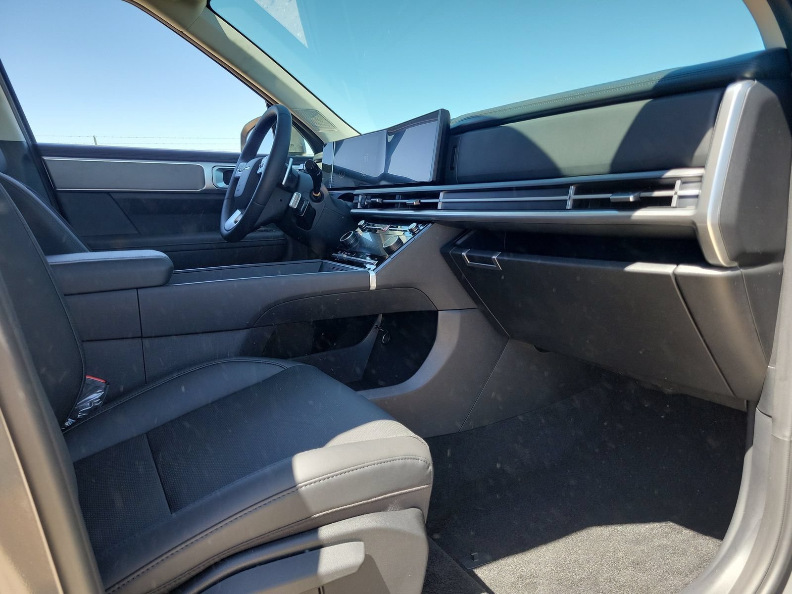 New 2027 Hyundai Santa Fe SEL FWD image 17