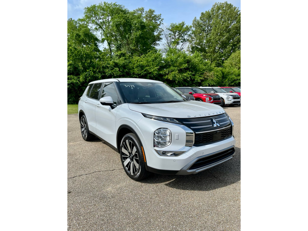 New 2026 Mitsubishi Outlander SE AWD/4WD image 3