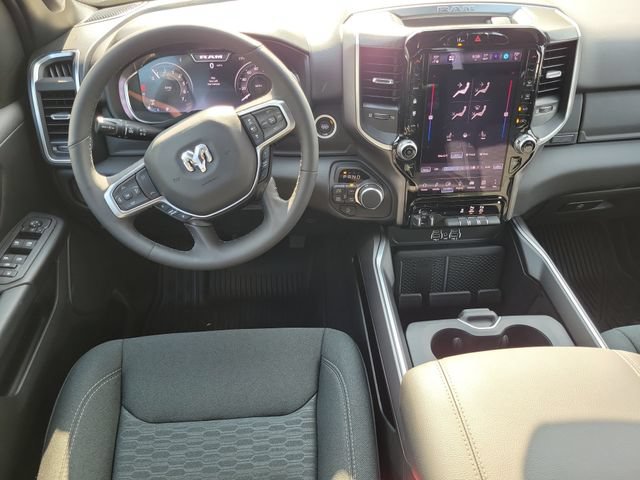 New 2026 RAM 1500 Big Horn AWD/4WD image 13