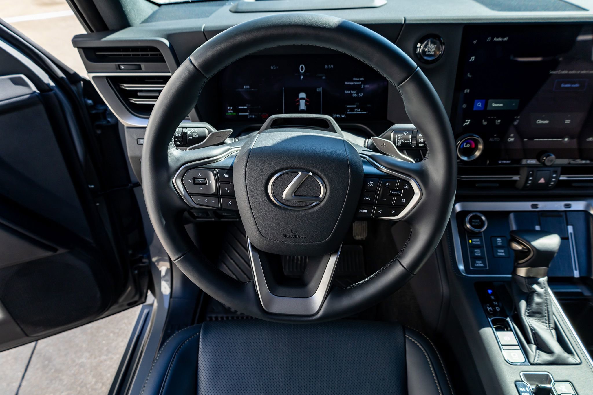 Used 2025 Lexus GX 550 550 Overtrail image 18