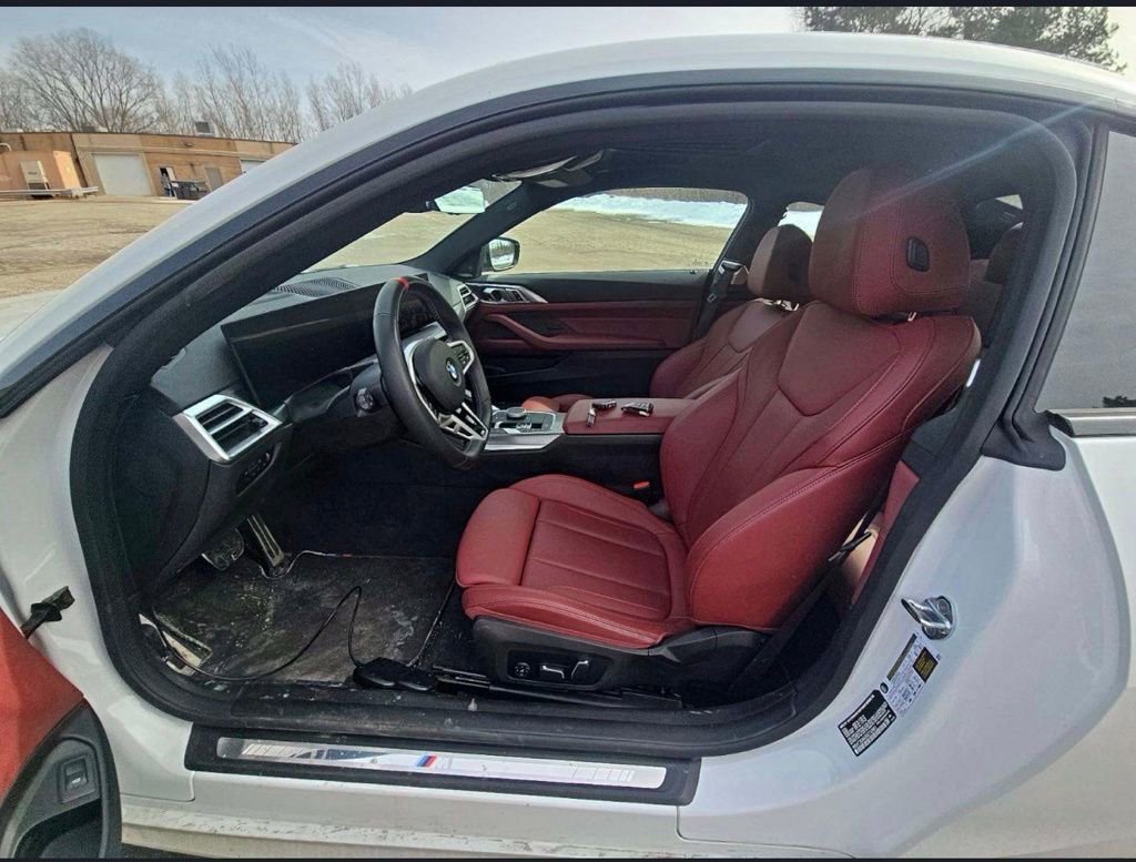 Used 2025 BMW M440i Coupe w/ Premium Package image 3