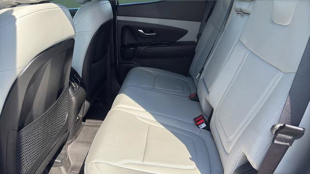 Used 2025 Hyundai Santa Cruz Limited AWD/4WD image 18