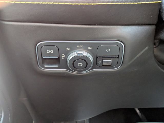 Used 2021 Aston Martin DBX image 26