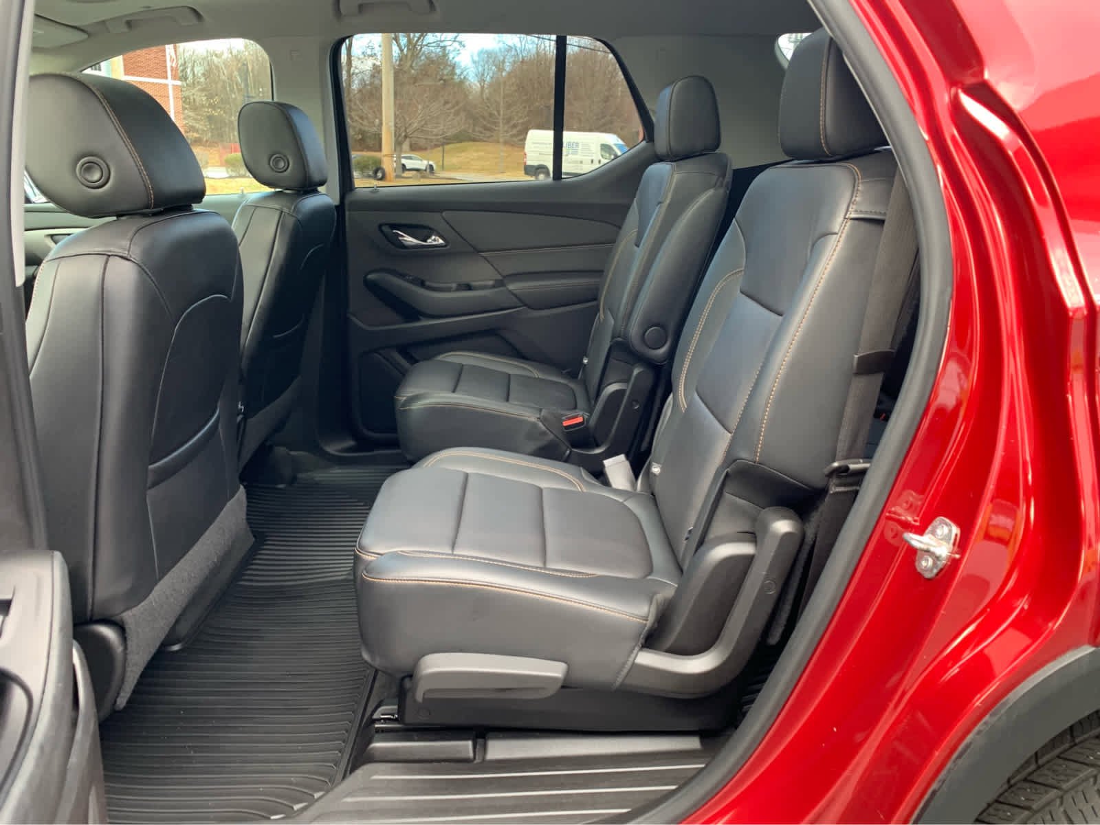 Used 2019 Chevrolet Traverse LT w/ LT Premium Package image 24
