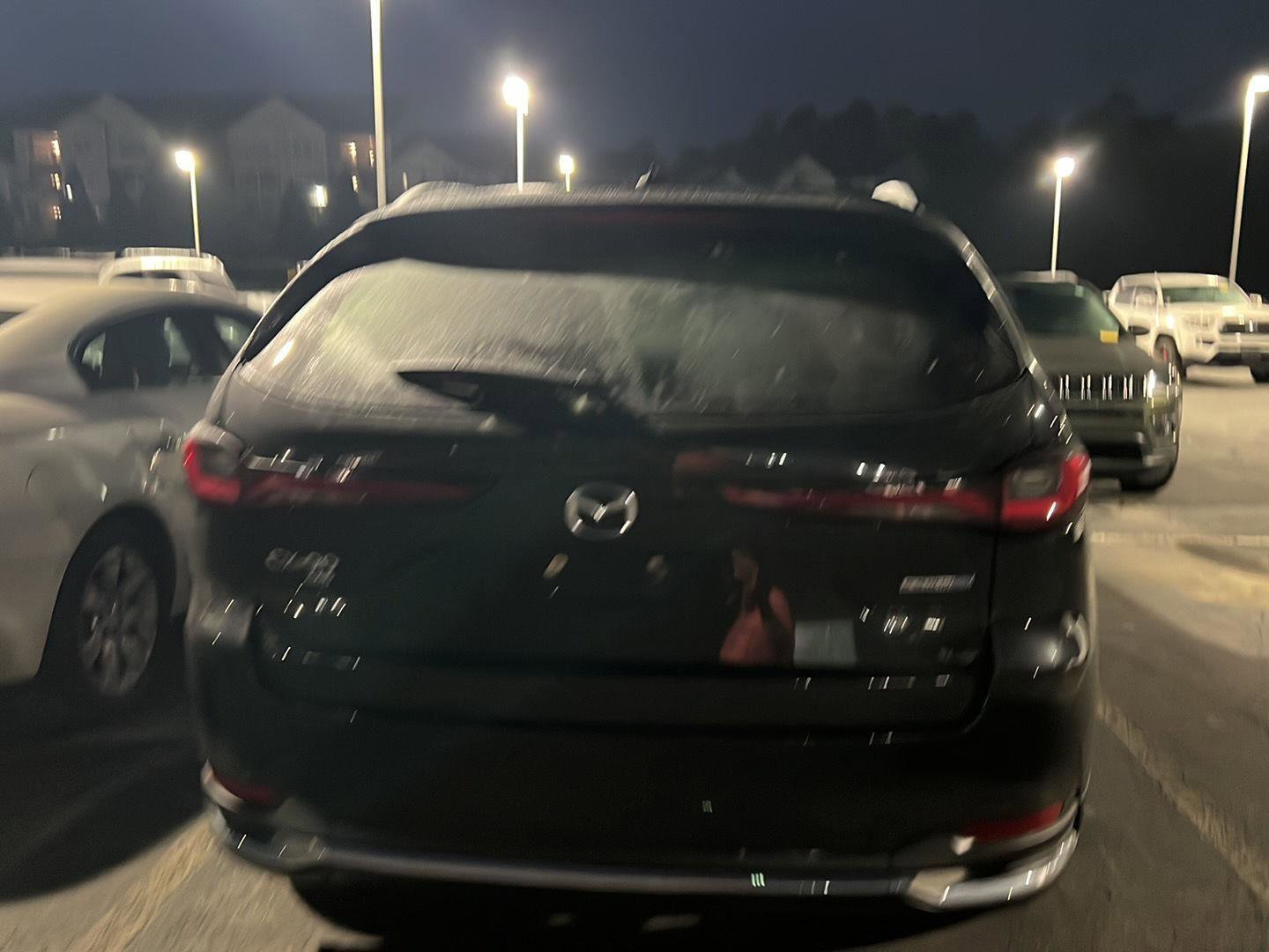 Used 2024 MAZDA CX-90 Plug-In Hybrid w/ Premium Pkg image 9