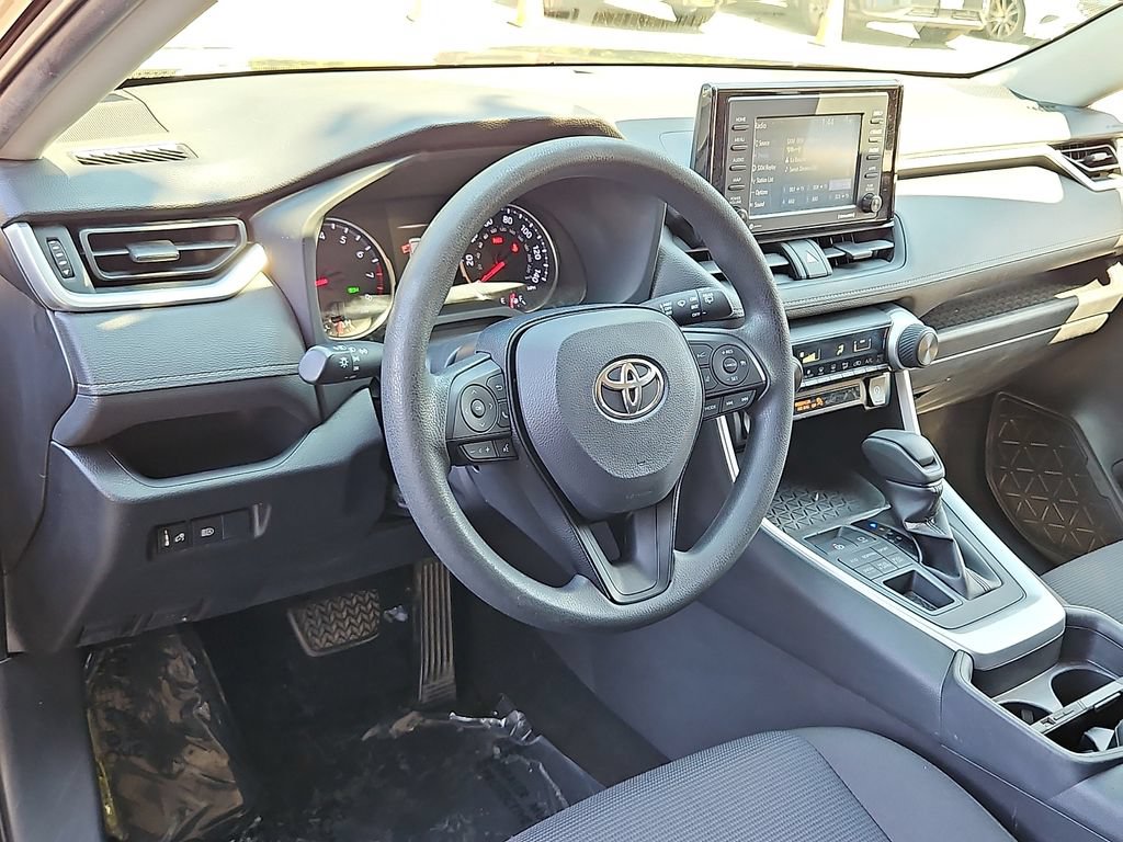Used 2020 Toyota RAV4 LE w/ All Weather Liner Package AWD/4WD image 27
