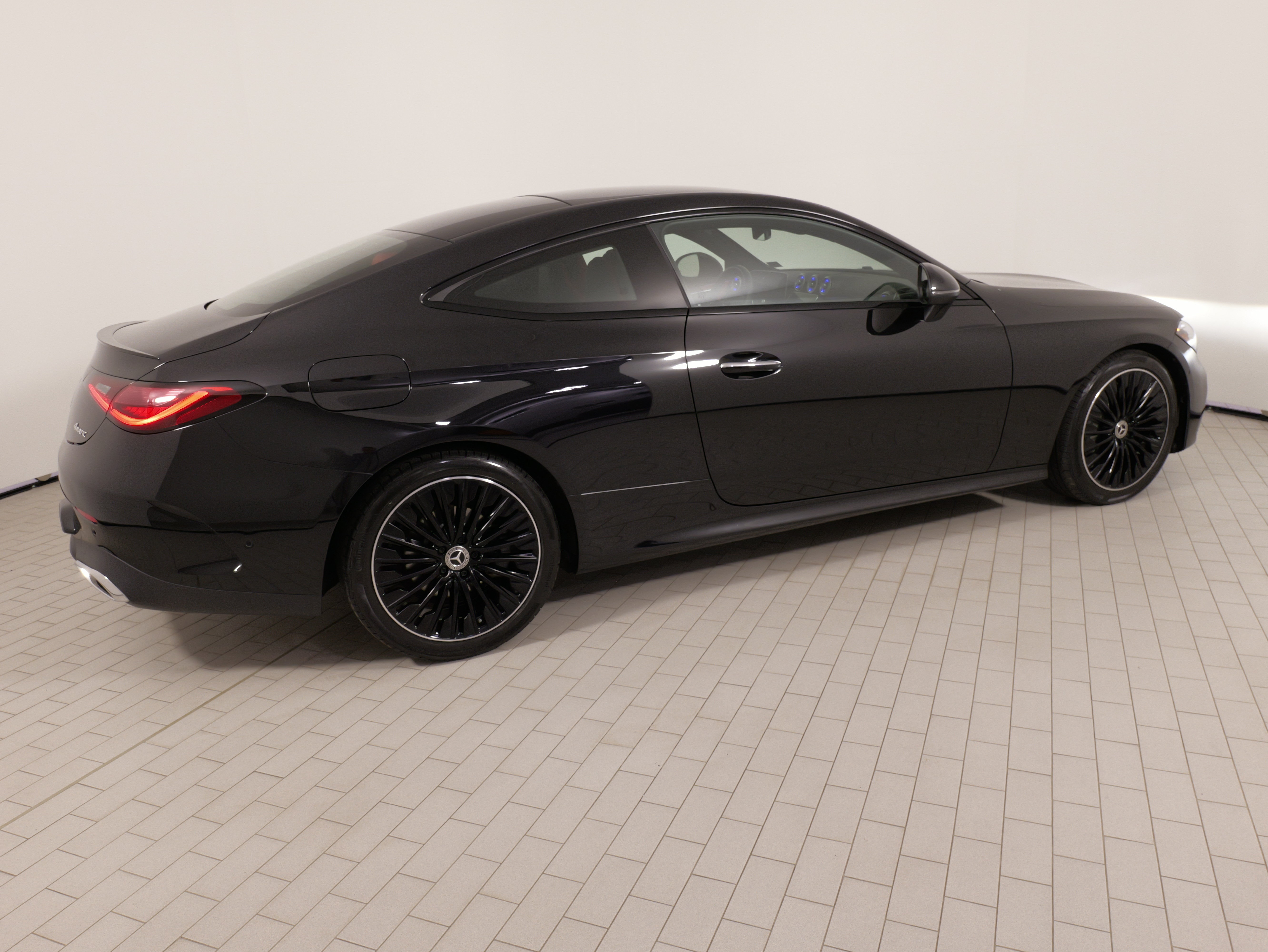 Used 2024 Mercedes-Benz CLE 300 4MATIC Coupe image 10