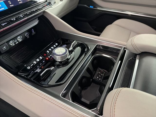 New 2026 Jeep Grand Wagoneer Summit w/ Rear Seat Video Group I image 18