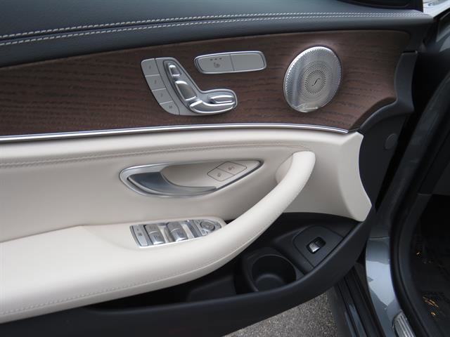 Used 2022 Mercedes-Benz E 350 4MATIC Sedan image 9