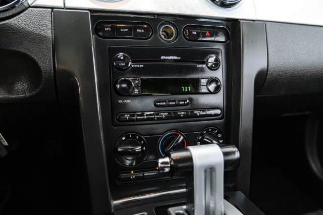 Used 2006 Ford Mustang GT RWD image 21