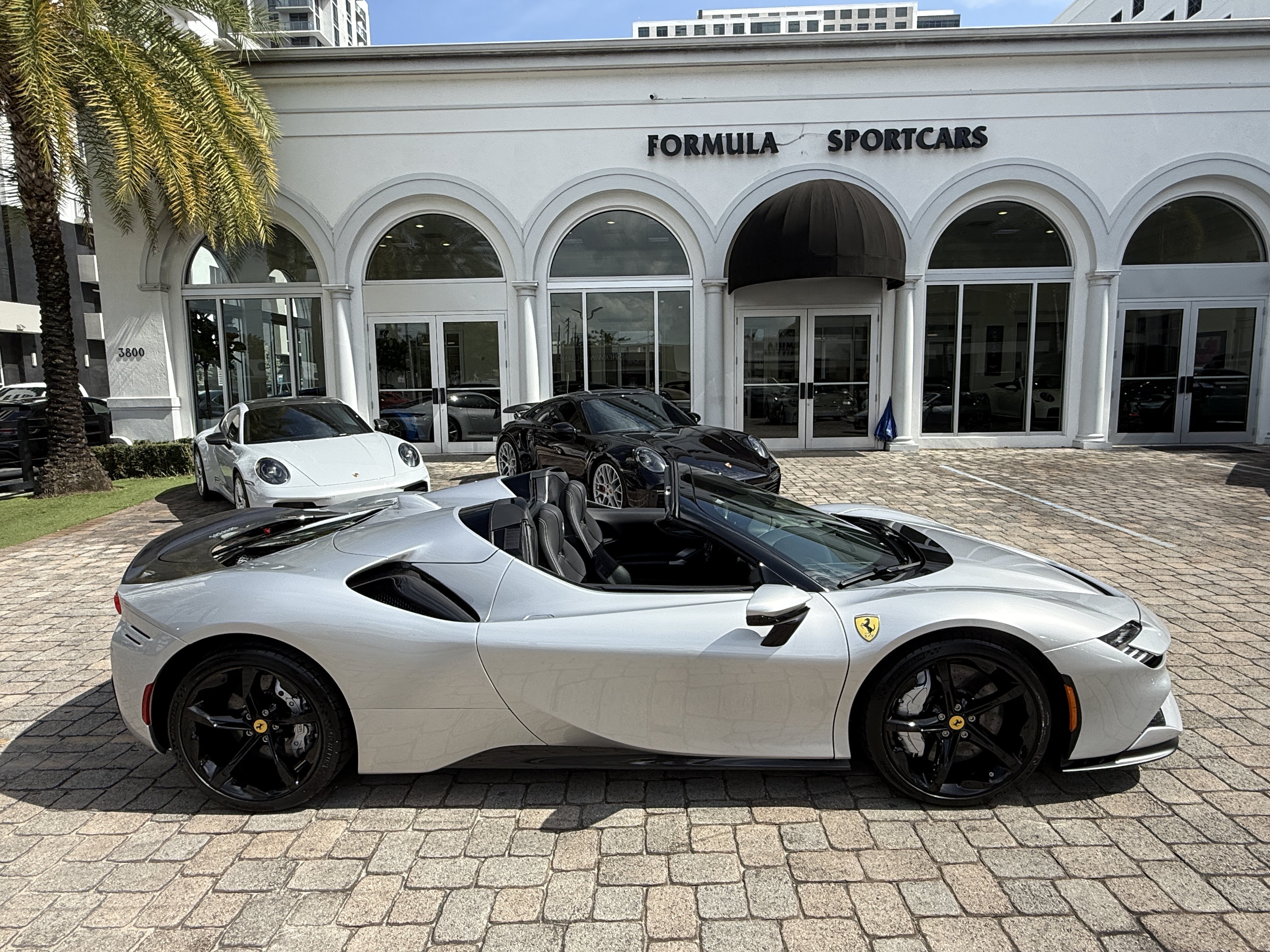 Used 2024 Ferrari SF90 Spider AWD/4WD image 6