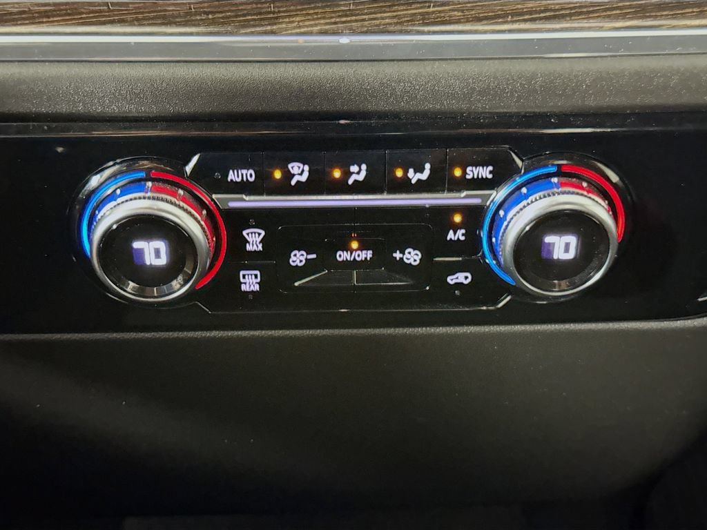 Used 2024 GMC Sierra 3500 SLE w/ SLE Convenience Package AWD/4WD image 16