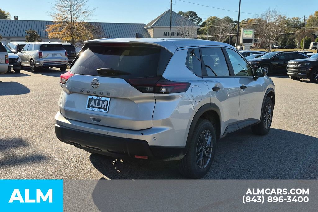 Used 2024 Nissan Rogue S image 6