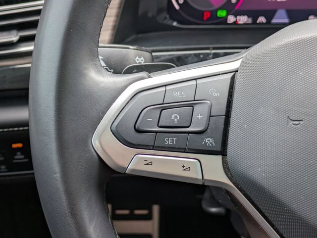 Used 2025 Volkswagen Atlas SEL Premium R-Line AWD/4WD image 17