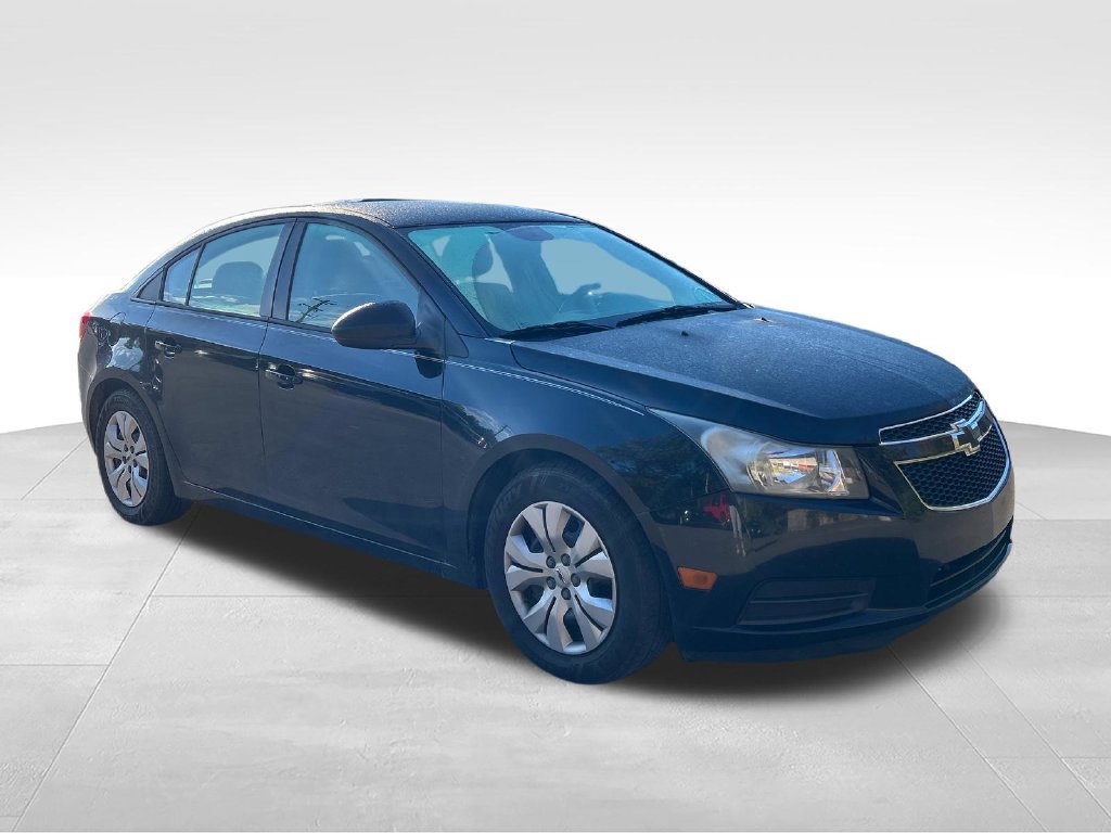 Used 2013 Chevrolet Cruze LS FWD image 9