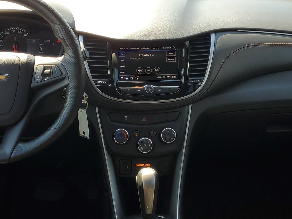 Used 2021 Chevrolet Trax LT FWD image 23