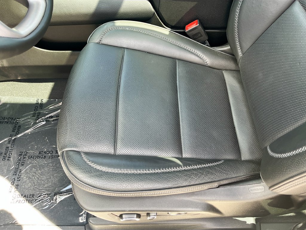 Used 2024 GMC Yukon XL Denali AWD/4WD image 20