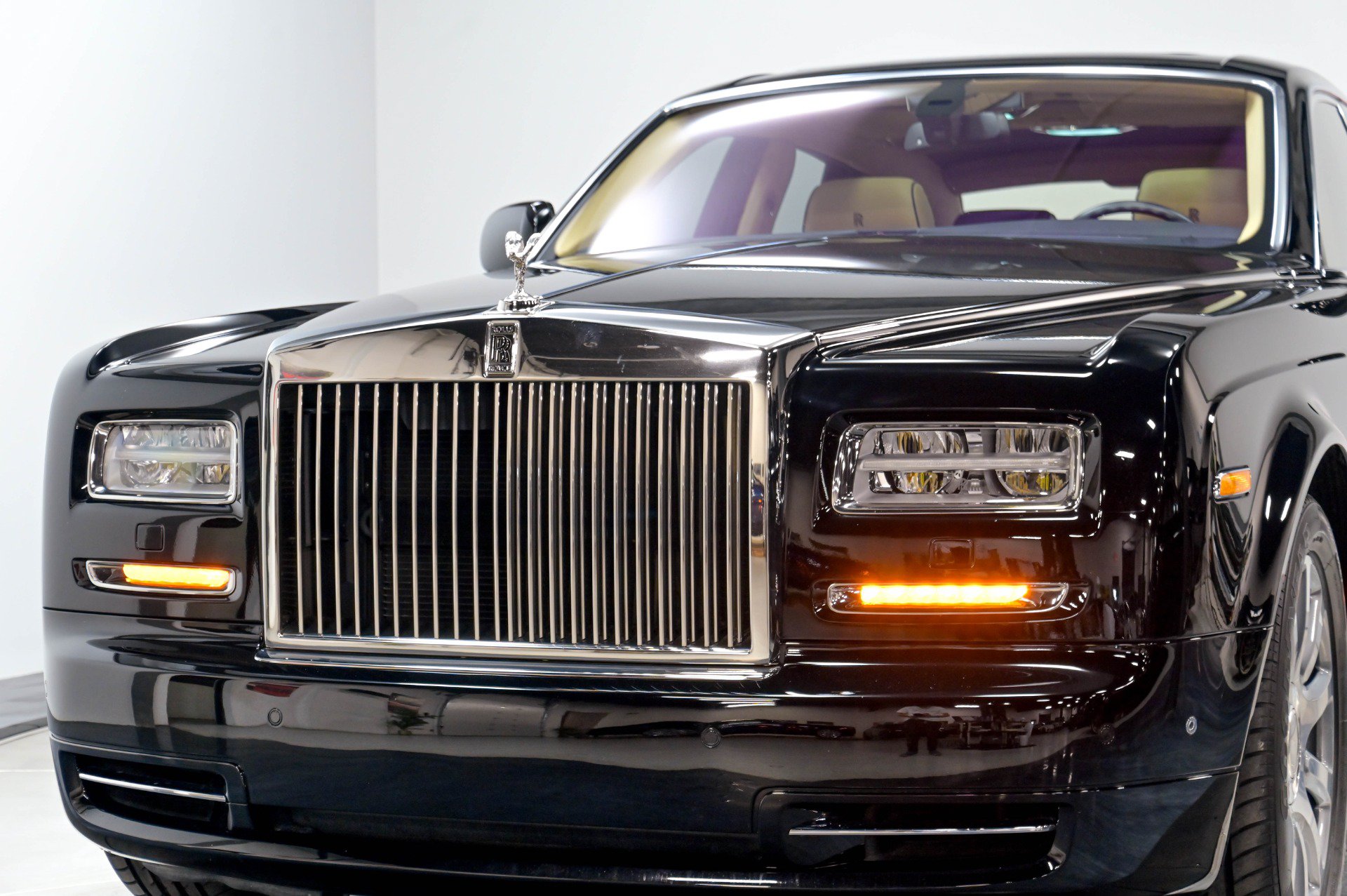 Used 2013 Rolls-Royce Phantom Sedan RWD image 92