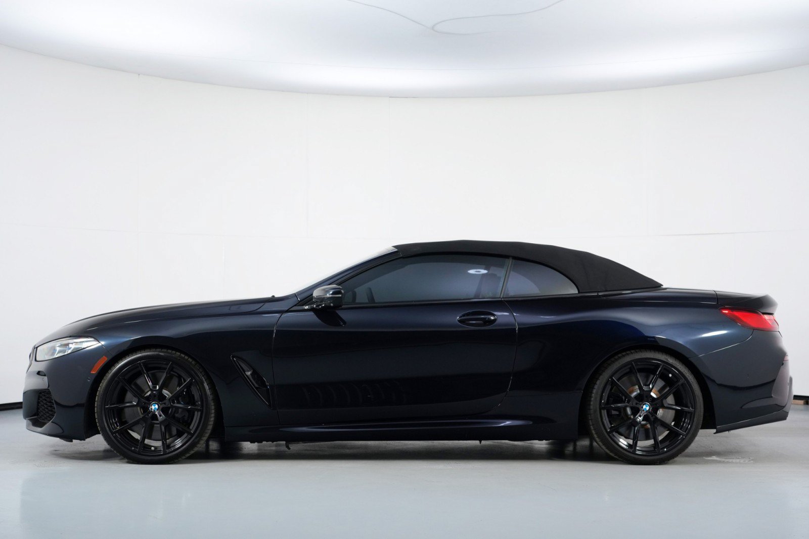 Used 2021 BMW M850i xDrive Convertible AWD/4WD image 9