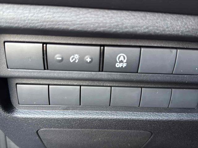 New 2026 Mitsubishi Outlander AWD image 19