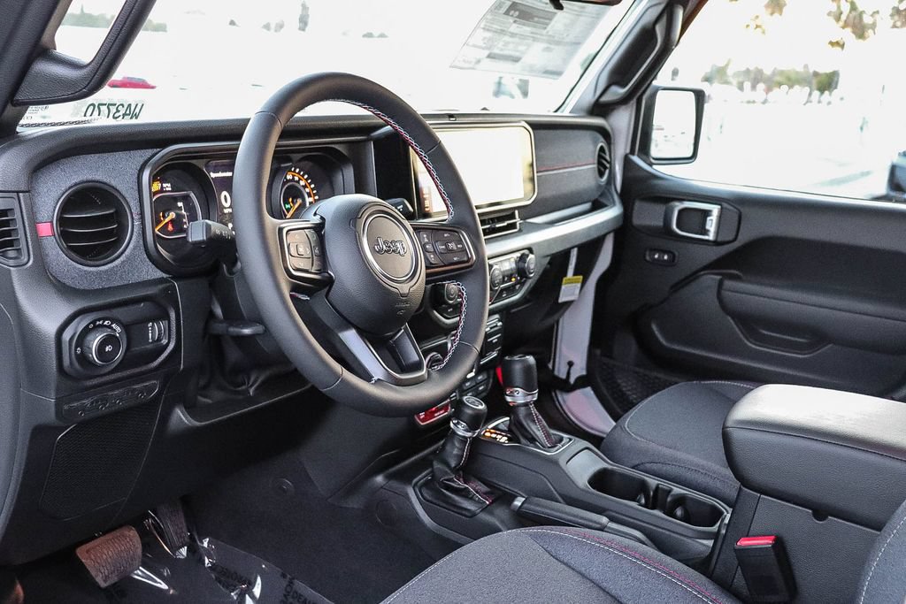 New 2026 Jeep Wrangler Unlimited Sport w/ Dual Top Group AWD/4WD image 21