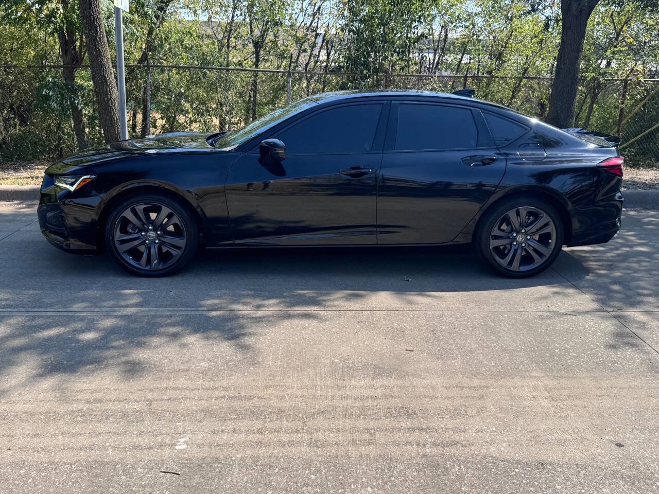 Used 2022 Acura TLX w/ A-SPEC Package FWD image 4