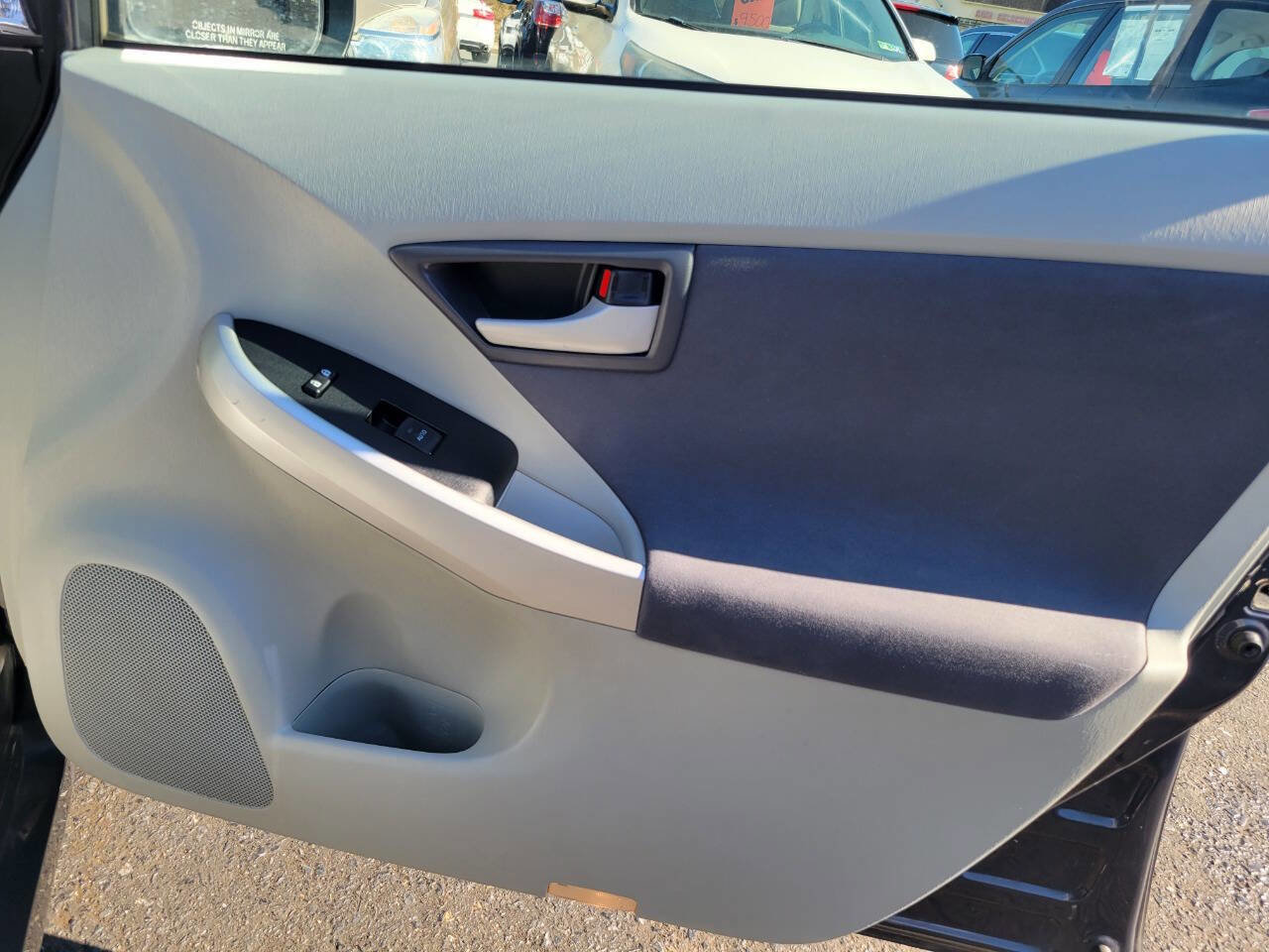 Used 2010 Toyota Prius Two image 28