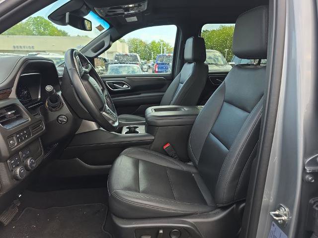 Used 2023 Chevrolet Suburban Z71 w/ Luxury Package AWD/4WD image 23