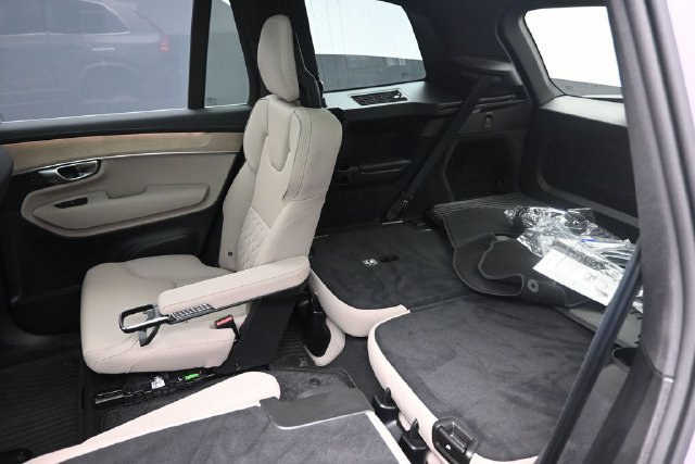 Used 2026 Volvo XC90 B6 Plus AWD/4WD image 22