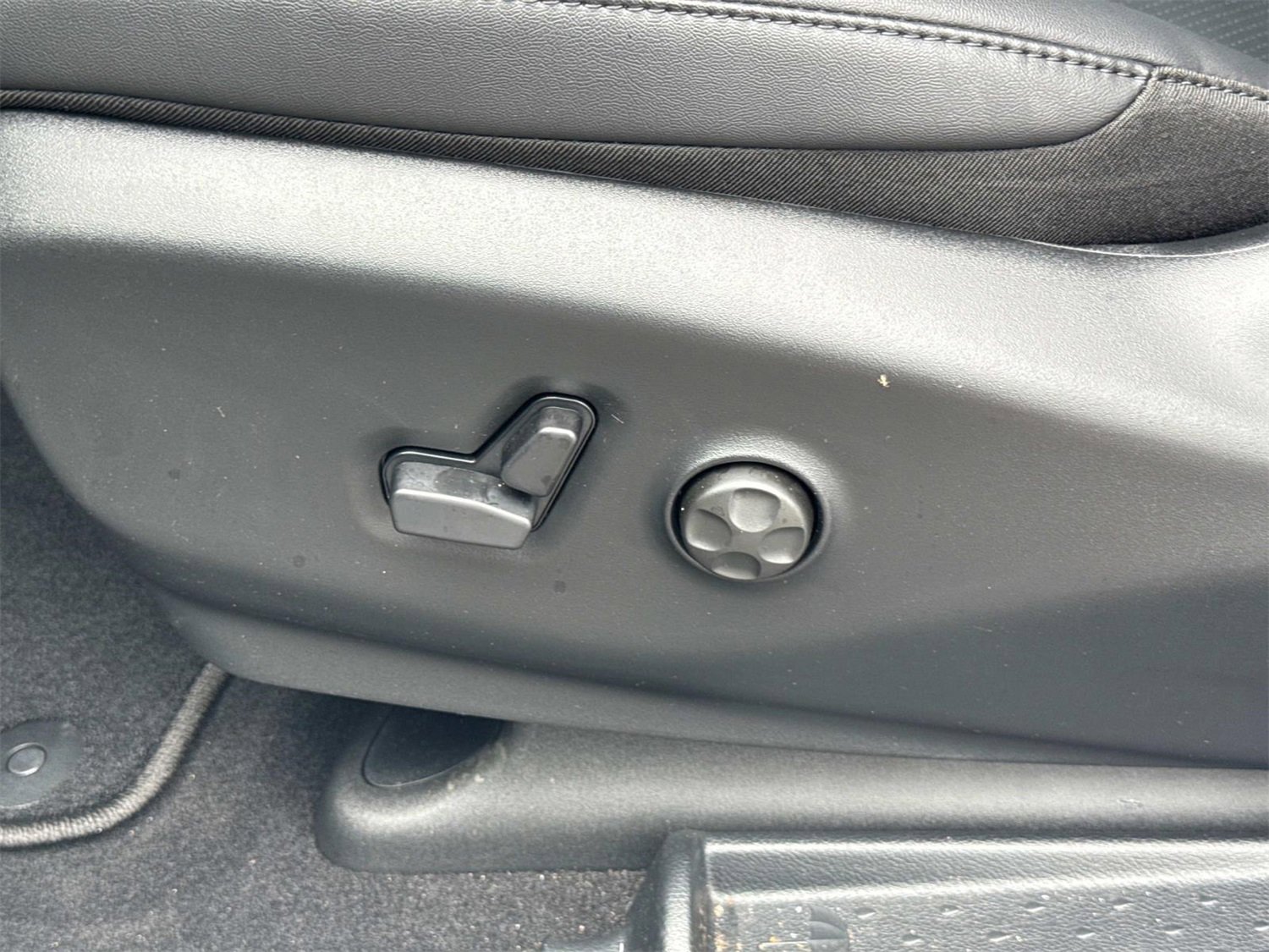 New 2025 Chrysler Pacifica Select image 26