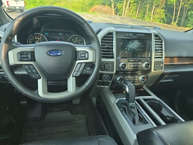 Used 2016 Ford F150 Lariat w/ Equipment Group 502A Luxury AWD/4WD image 20