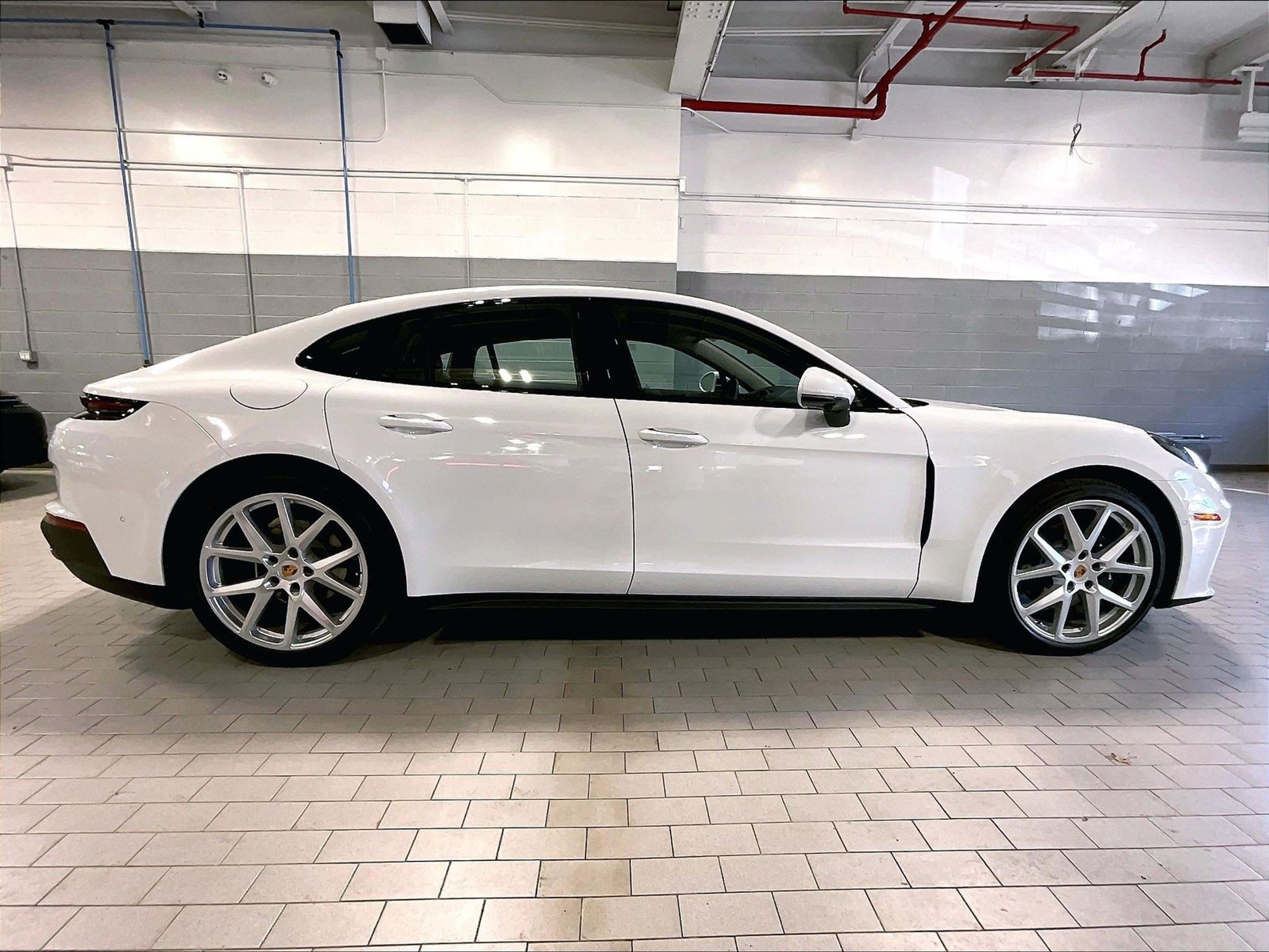 New 2026 Porsche Panamera 4 AWD/4WD image 6