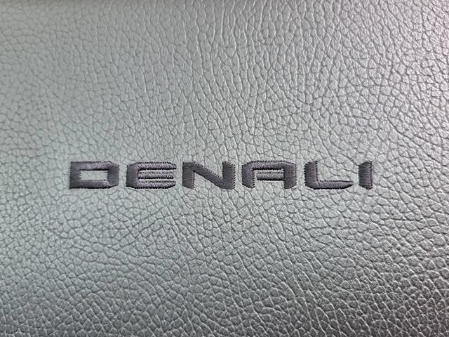 Used 2023 GMC Sierra 1500 Denali w/ Denali Reserve Package AWD/4WD image 20