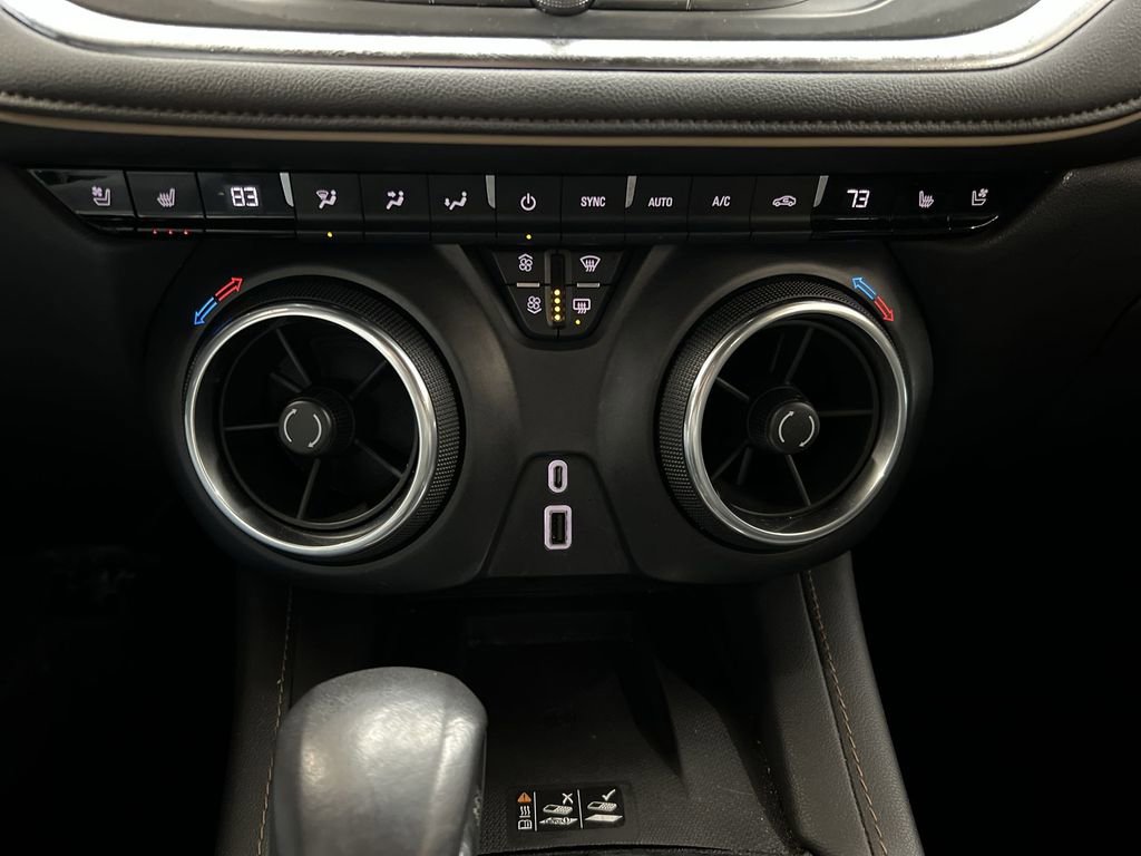 Used 2019 Chevrolet Blazer Premier w/ Sun and Wheels Package image 11