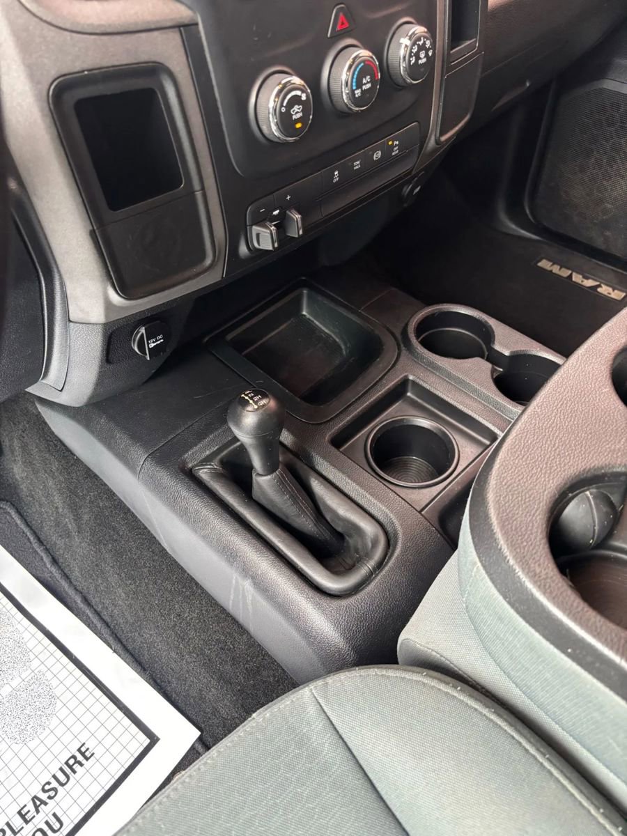 Used 2016 RAM 3500 Tradesman w/ Chrome Appearance Group AWD/4WD image 11
