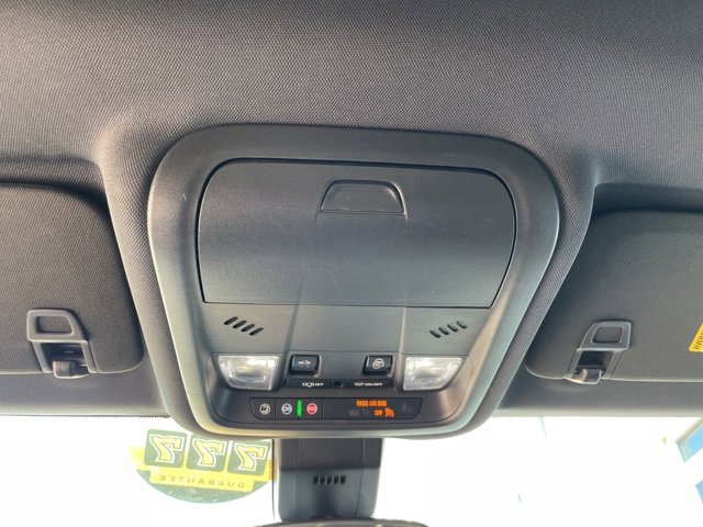 Used 2022 Chevrolet Equinox RS image 18