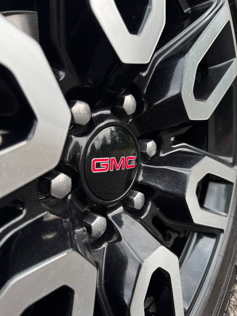 Used 2022 GMC Sierra 1500 AT4 w/ AT4 Premium Package AWD/4WD image 57