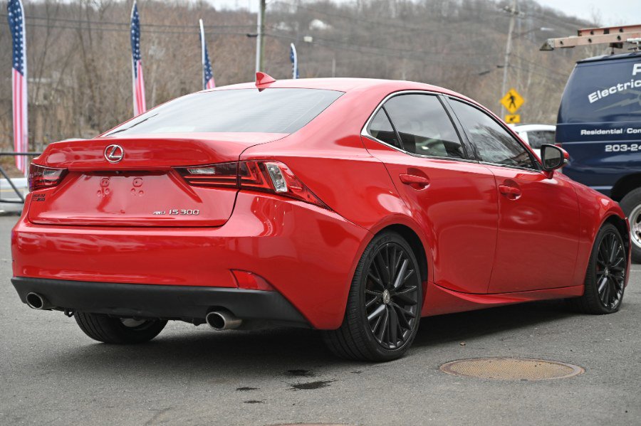 Used 2016 Lexus IS 300 4dr Sdn AWD w/ Navigation System Package image 7