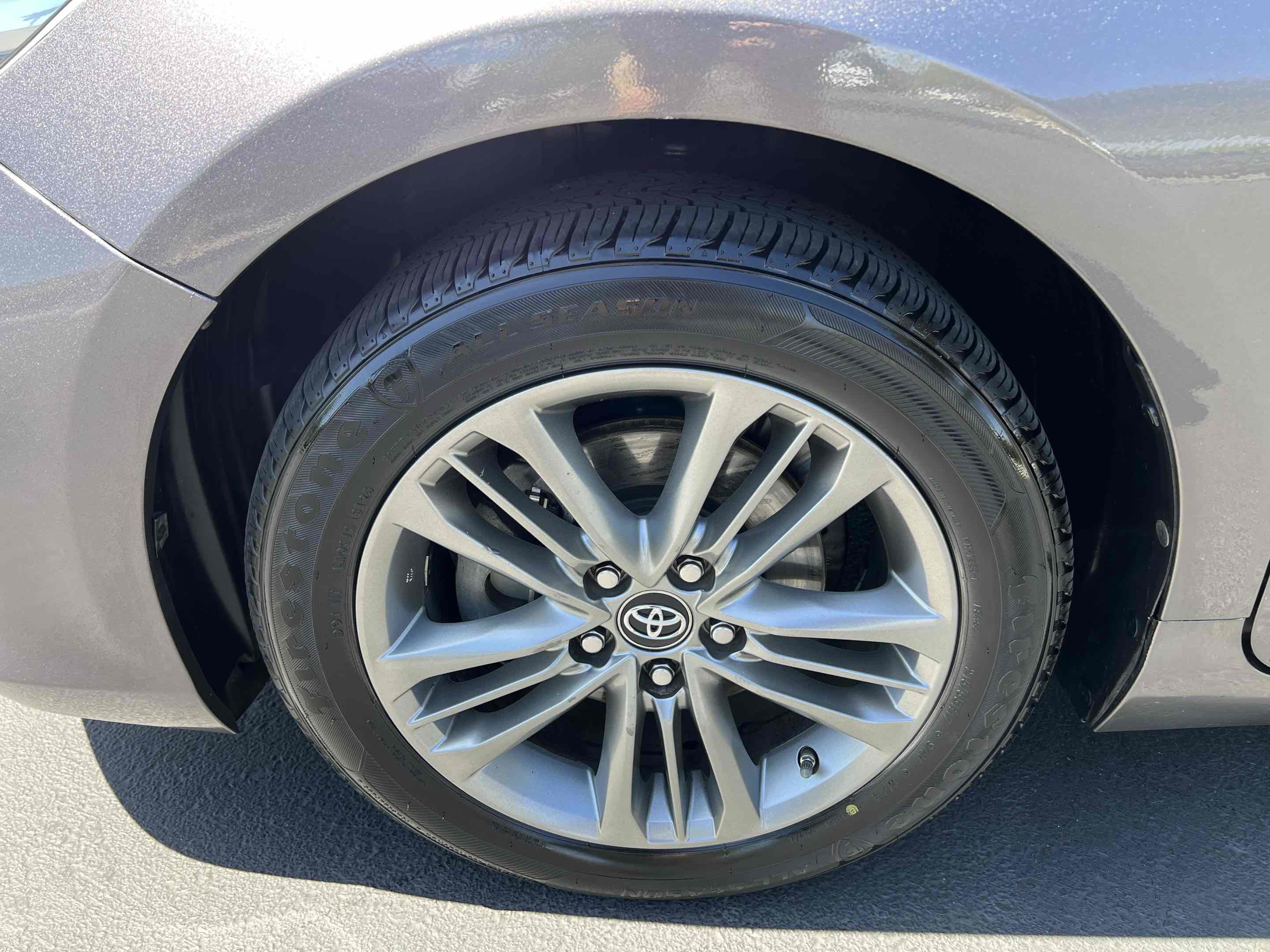 Used 2017 Toyota Camry SE w/ Moonroof Package FWD image 76