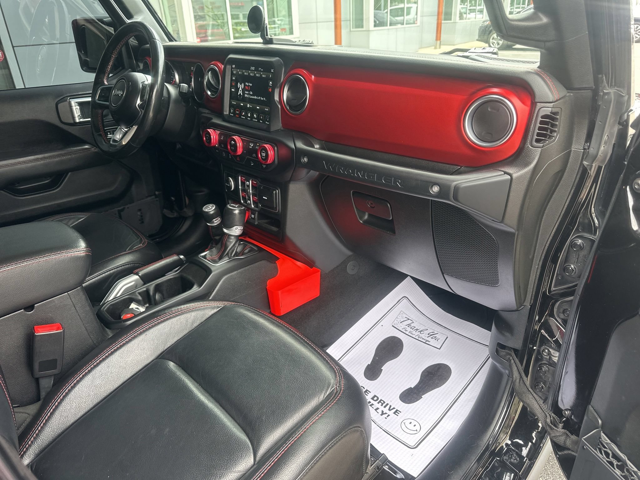 Used 2019 Jeep Wrangler Unlimited Rubicon AWD/4WD image 12