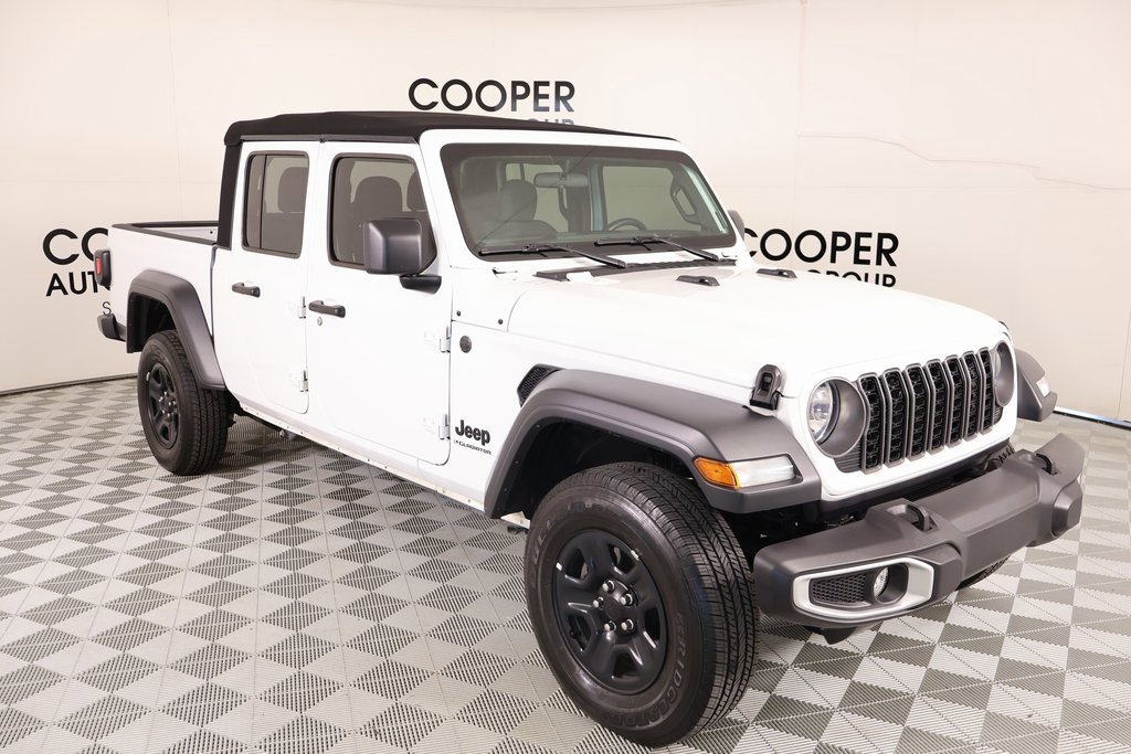 Used 2024 Jeep Gladiator Sport image 1