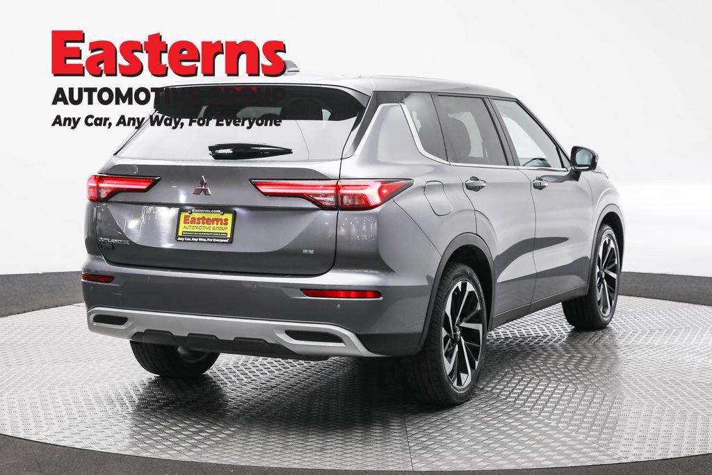 Used 2024 Mitsubishi Outlander SE image 5